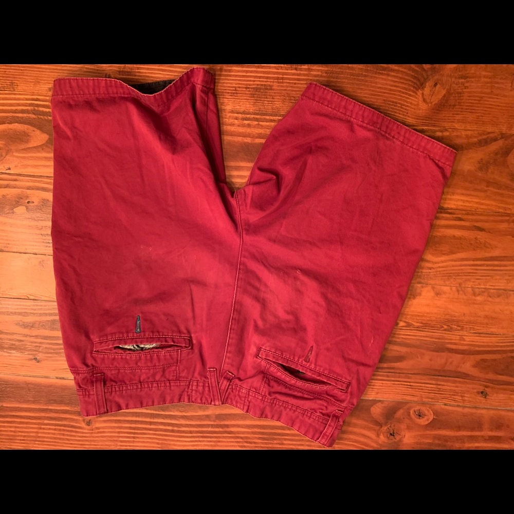 Modern amusement chino shorts